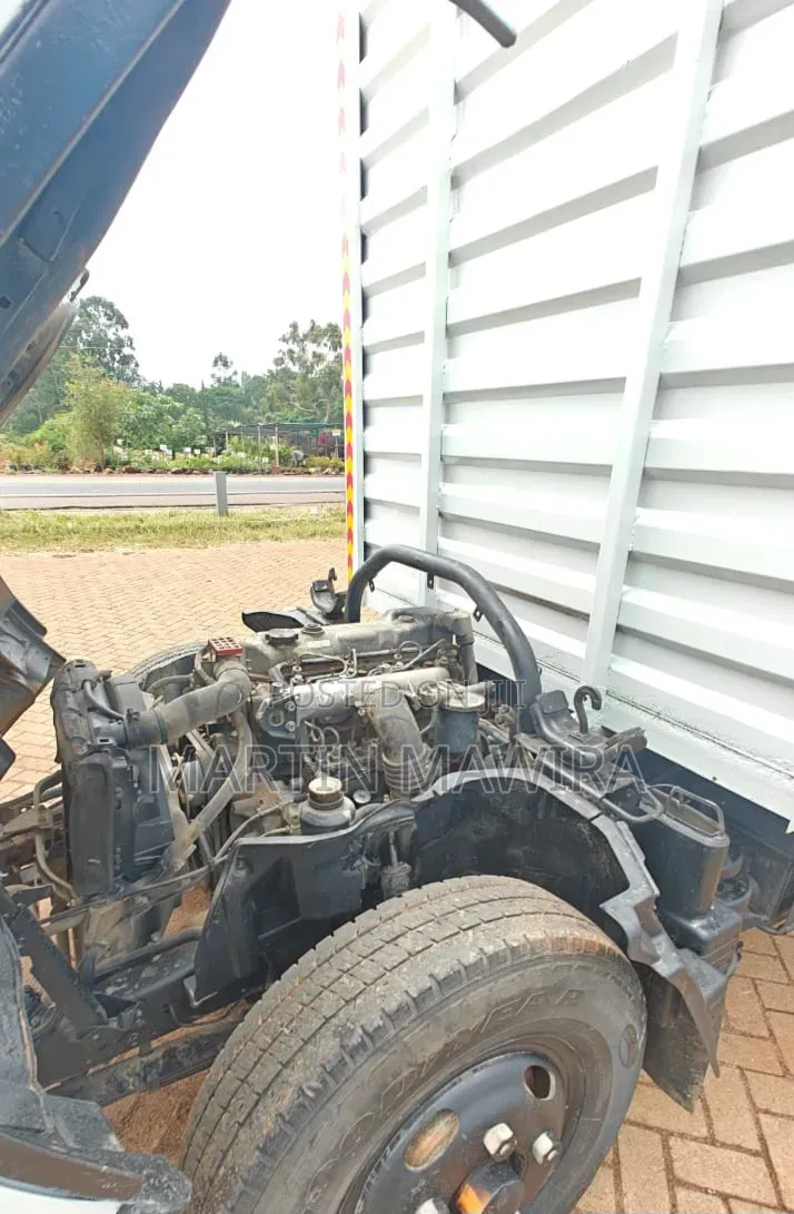 Mitsubishi Fuso Canter