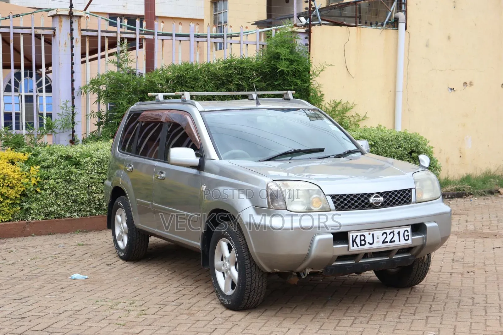 Nissan X-Trail 2002 Silver