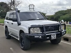 Toyota Land Cruiser Prado 2001 White