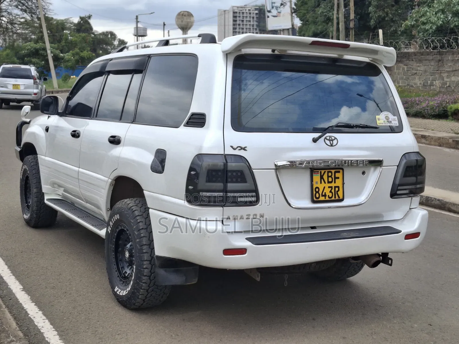 Toyota Land Cruiser Prado 2001 White