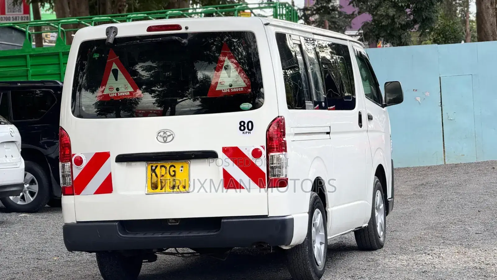 Toyota HiAce 2014 White
