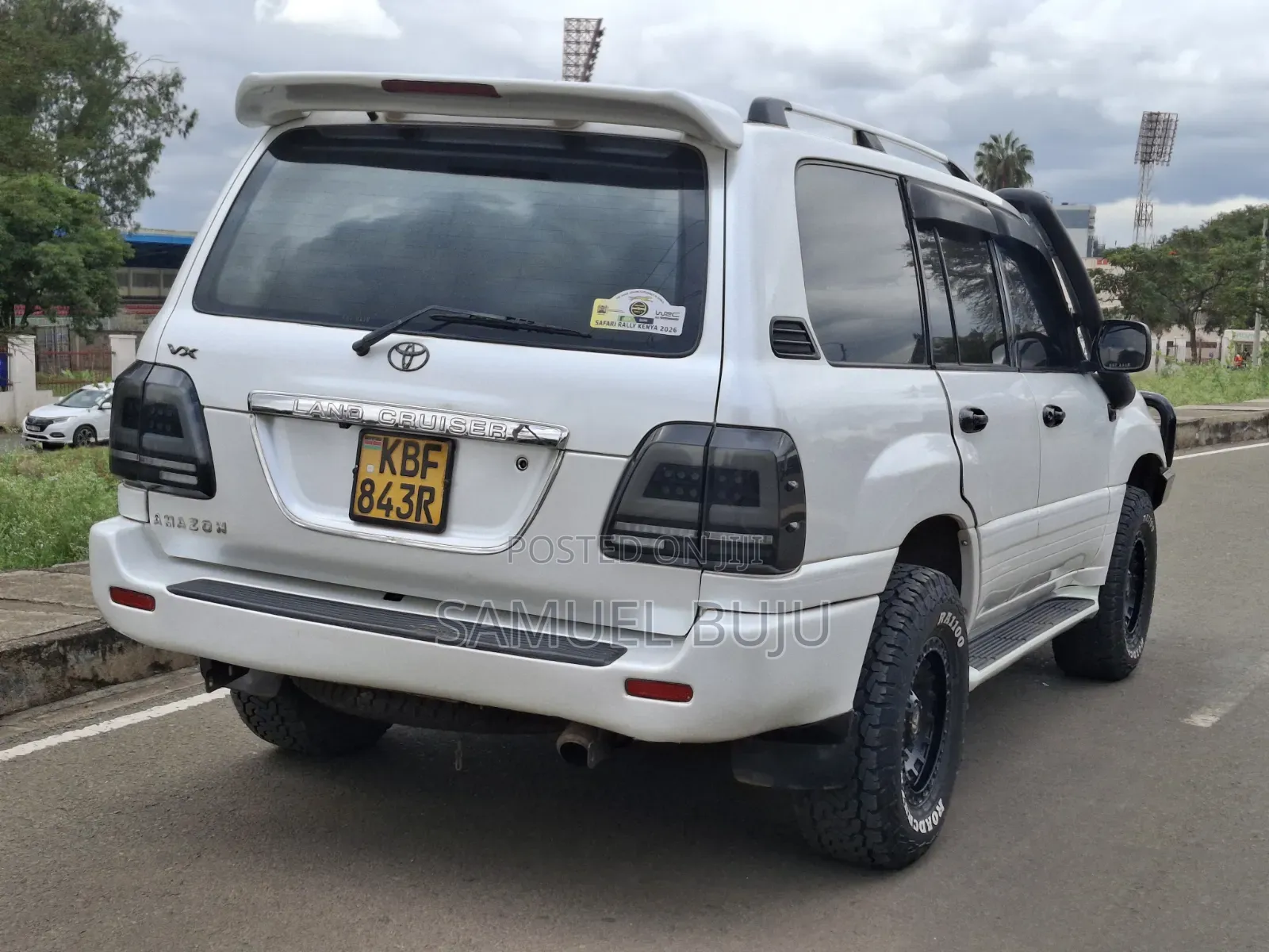 Toyota Land Cruiser Prado 2001 White