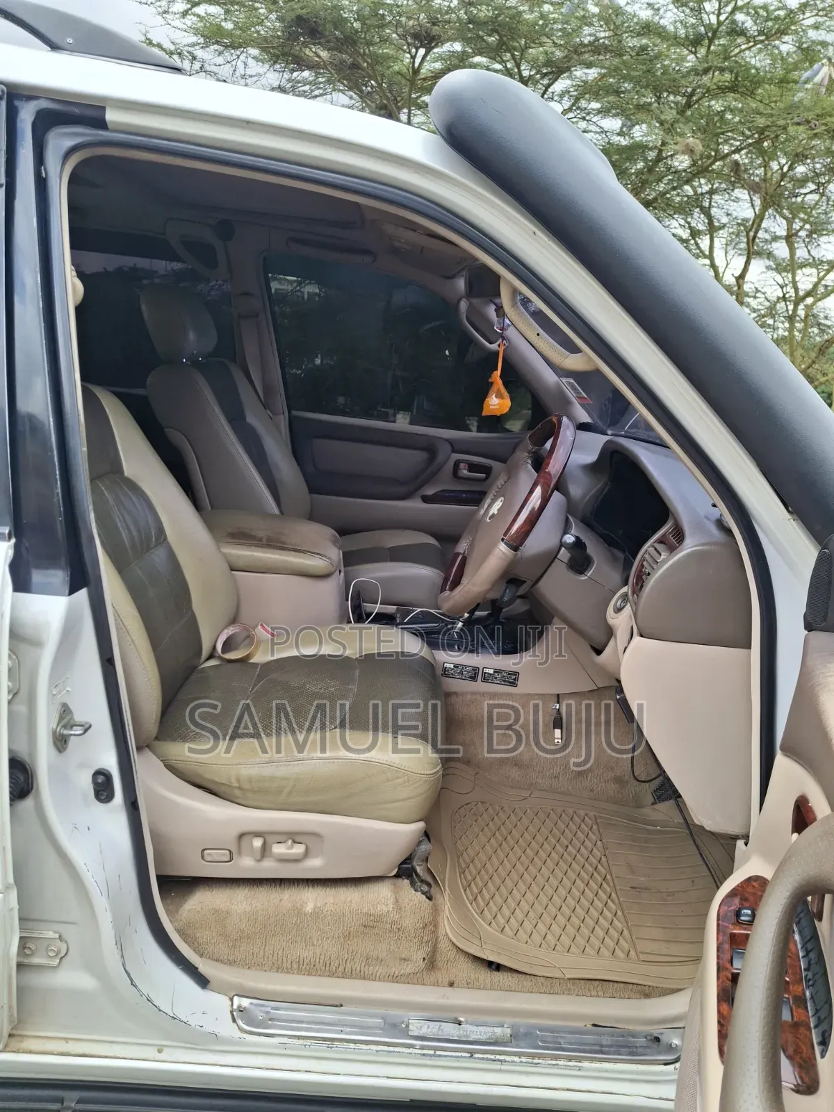 Toyota Land Cruiser Prado 2001 White