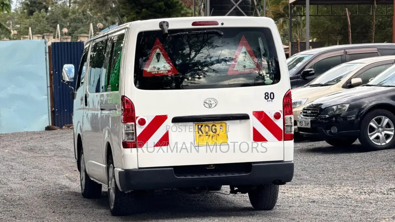 Toyota HiAce 2014 White