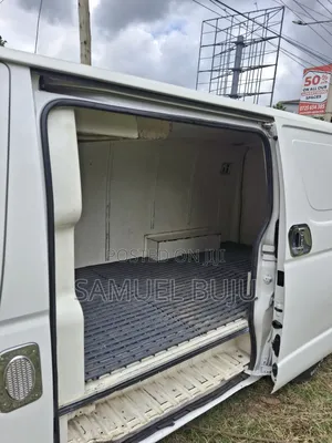 Toyota HiAce 2014 White