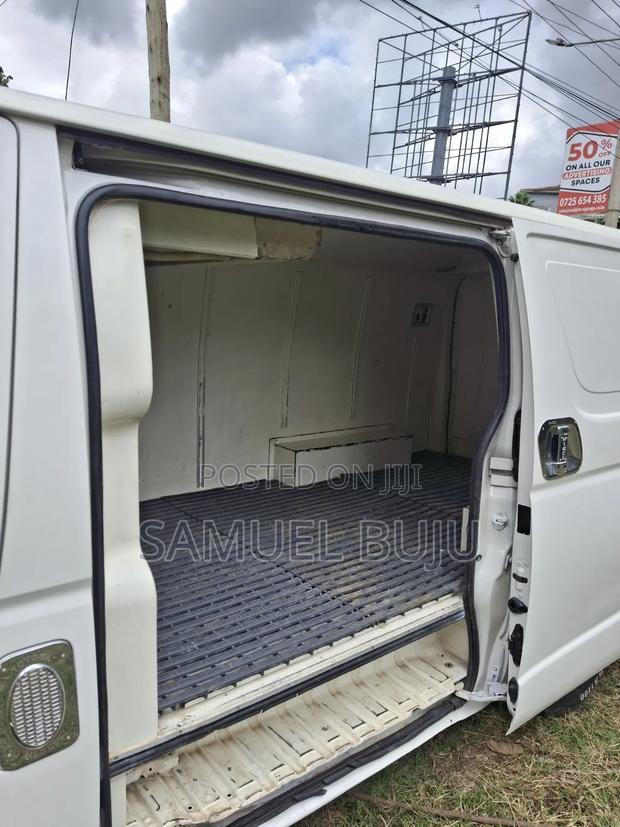 Toyota HiAce 2014 White - thumbnail 5