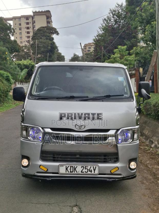 Toyota HiAce 2016 Silver