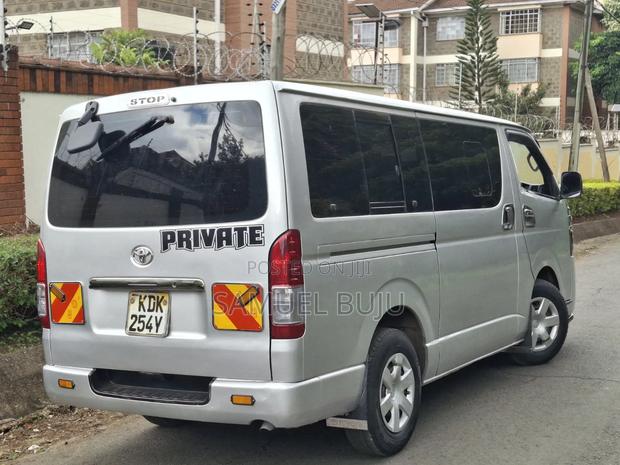 Toyota HiAce 2016 Silver - thumbnail 6