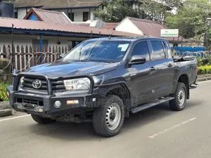 Toyota Hilux Revo Double Cab Deisel 2.4 AWD 2021 Gray