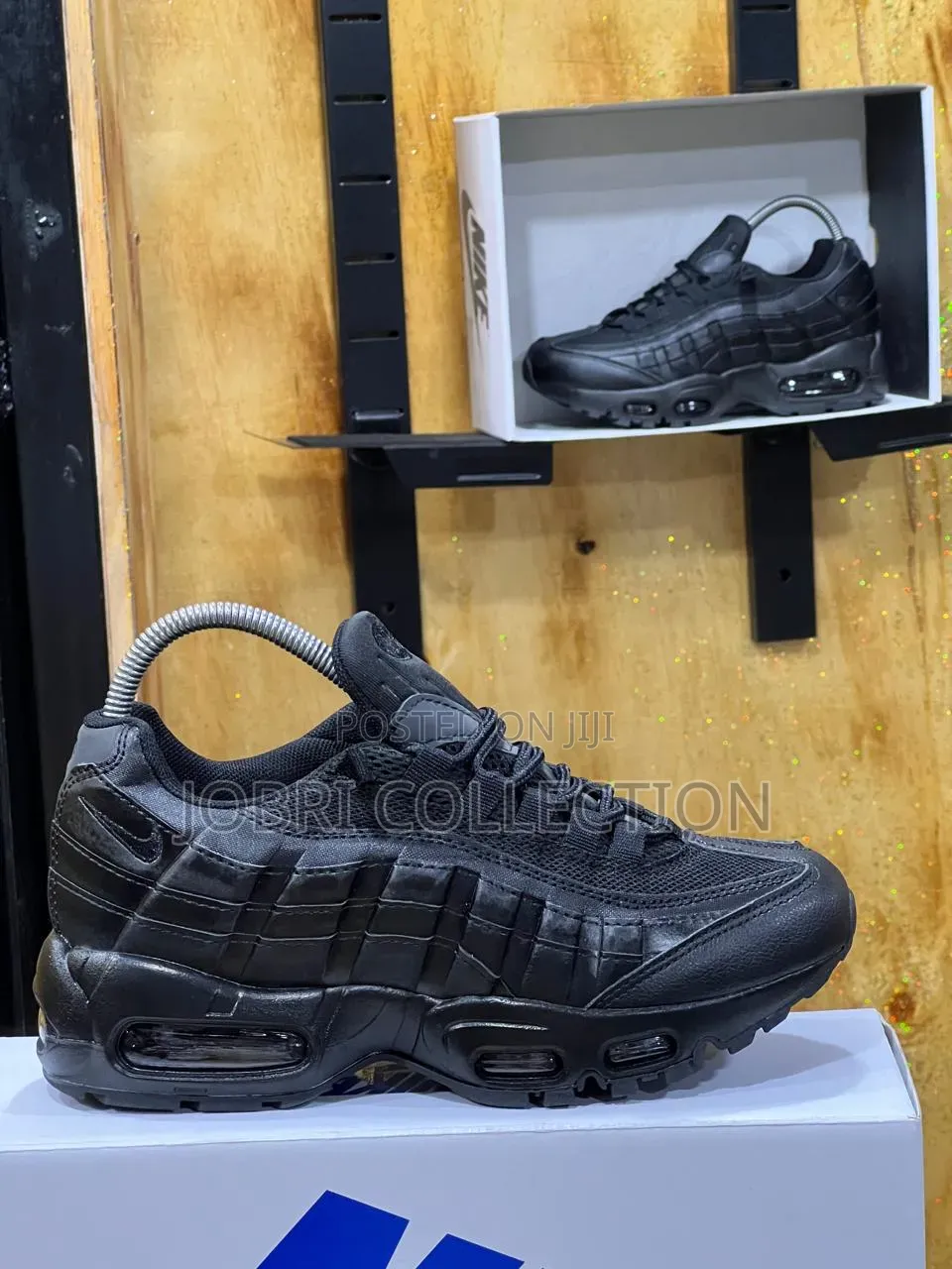 Nike Airmax 95 Black and White Sneakers