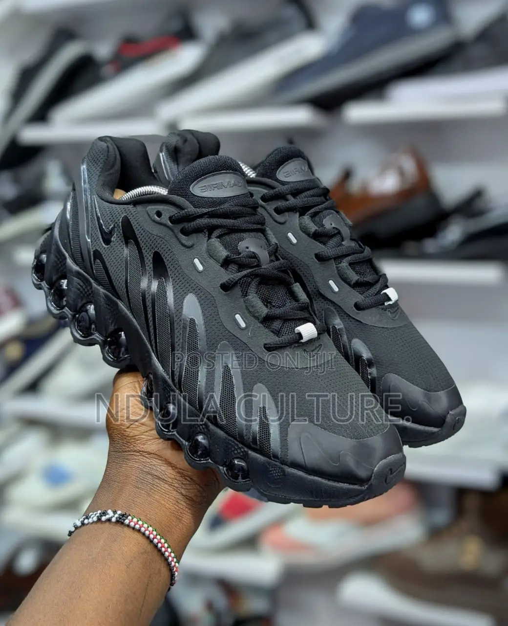 Nike Dn8 Sneakers