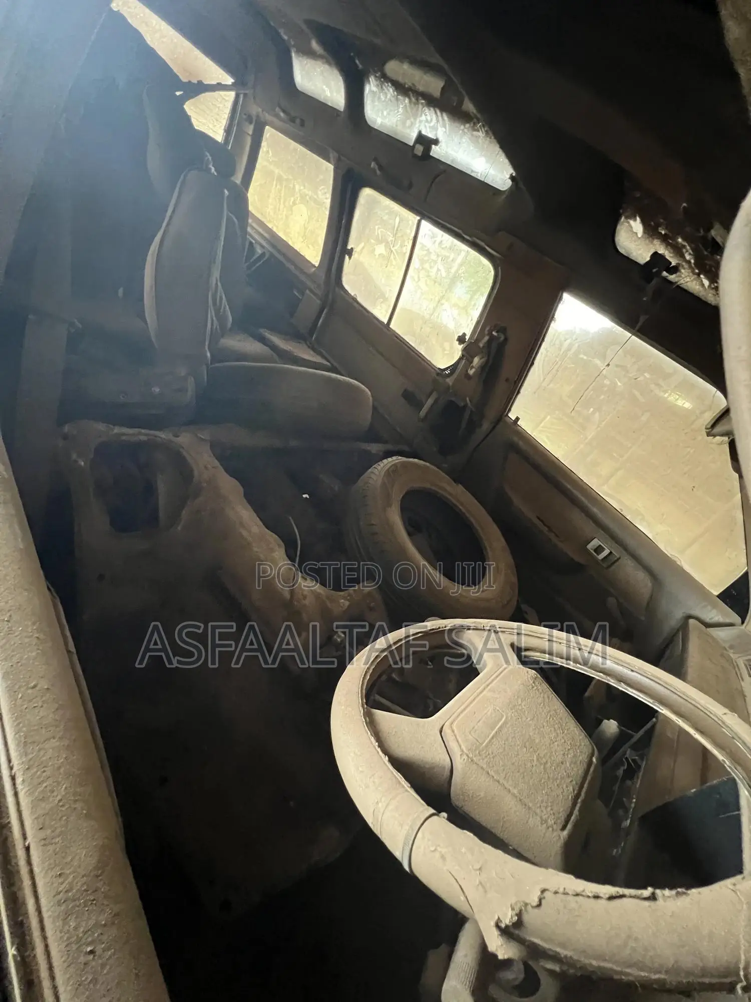 Toyota HiAce 2000 Green