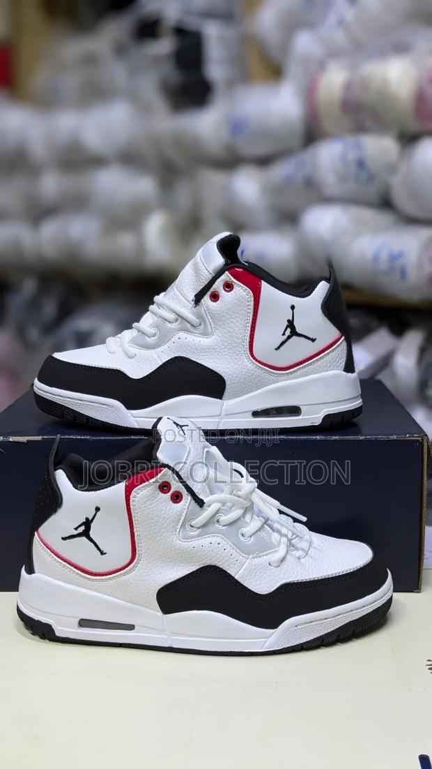 Designer Air Jordan Courtside 23 Sneakers - thumbnail 2