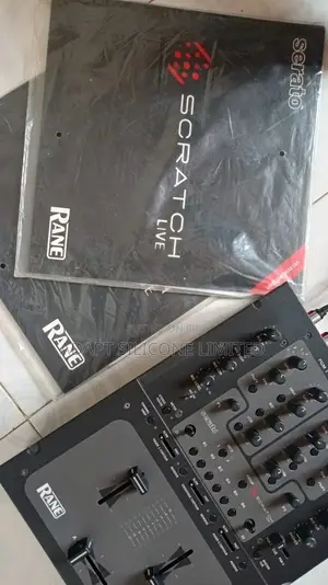 Rane TTM 57sl Mixer