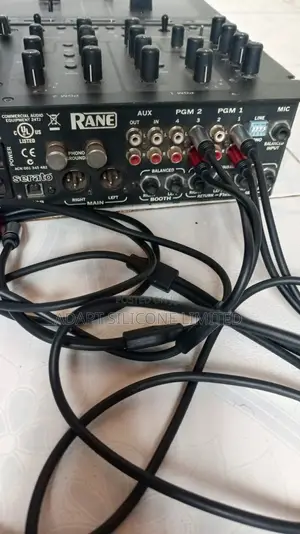 Rane TTM 57sl Mixer