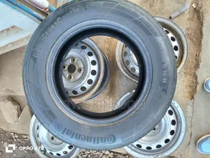 215/65r16 Slightly Used Continental Tyre