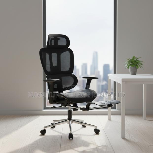 Black Full Mesh High-Back Chair With Footrest - thumbnail 4