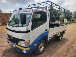 Toyota Dyna 2014 White