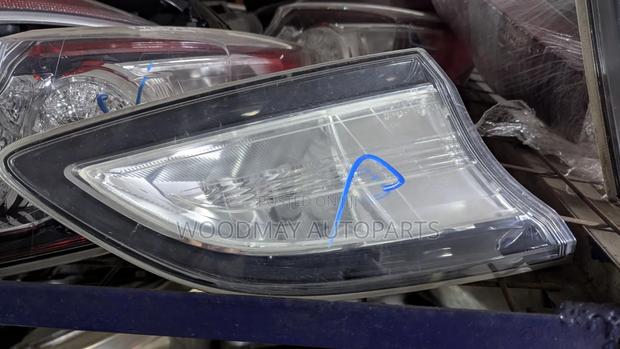 Mazda Axela Boot Lights - thumbnail 2