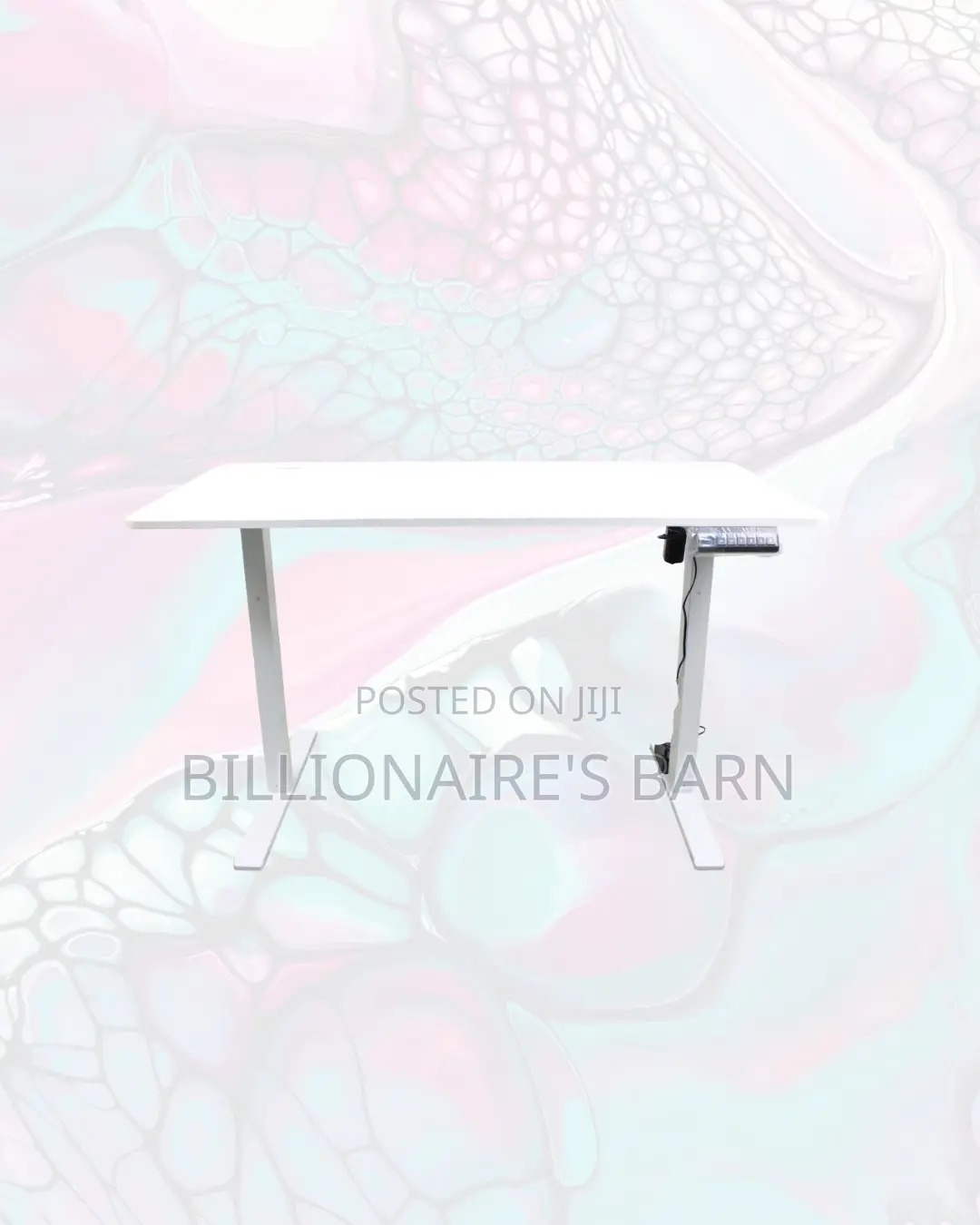 Modernize Your Office Using a Desk Clean Cable-Friendly Workspace