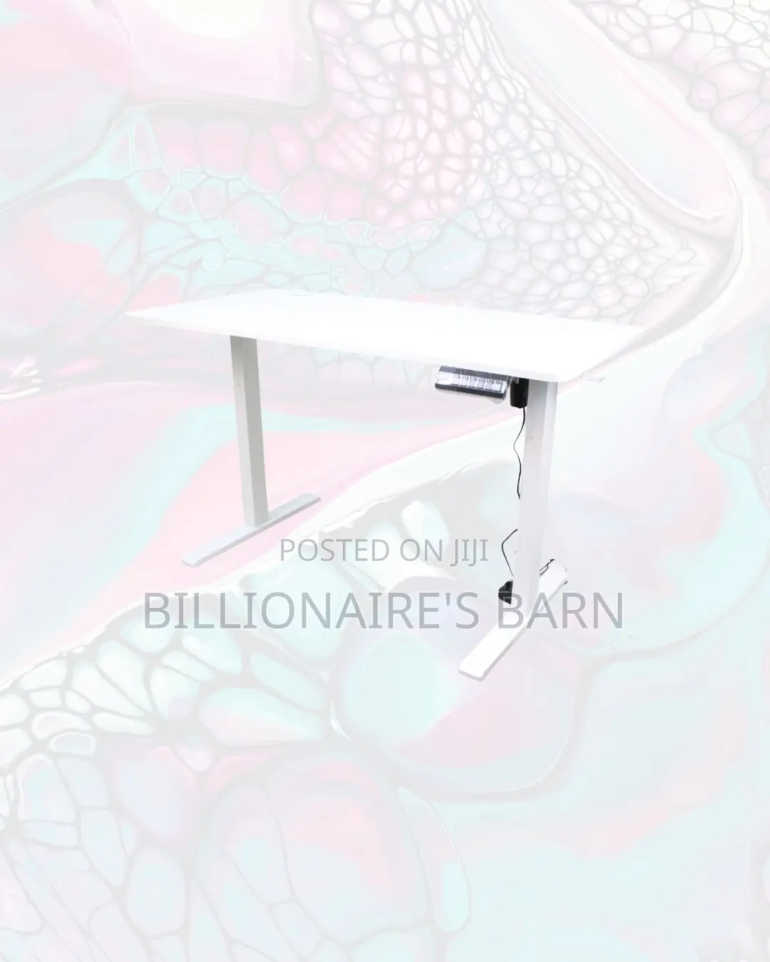Modernize Your Office Using a Desk Clean Cable-Friendly Workspace