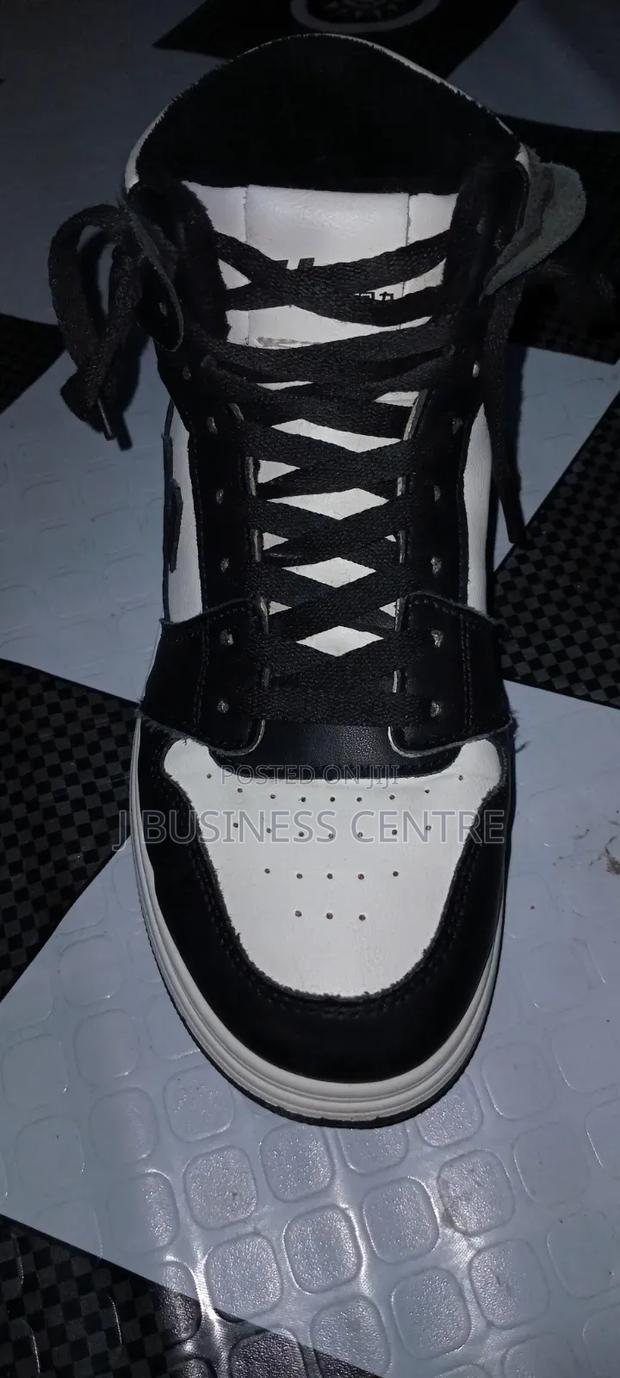 Nike Snikes for Sell - main view