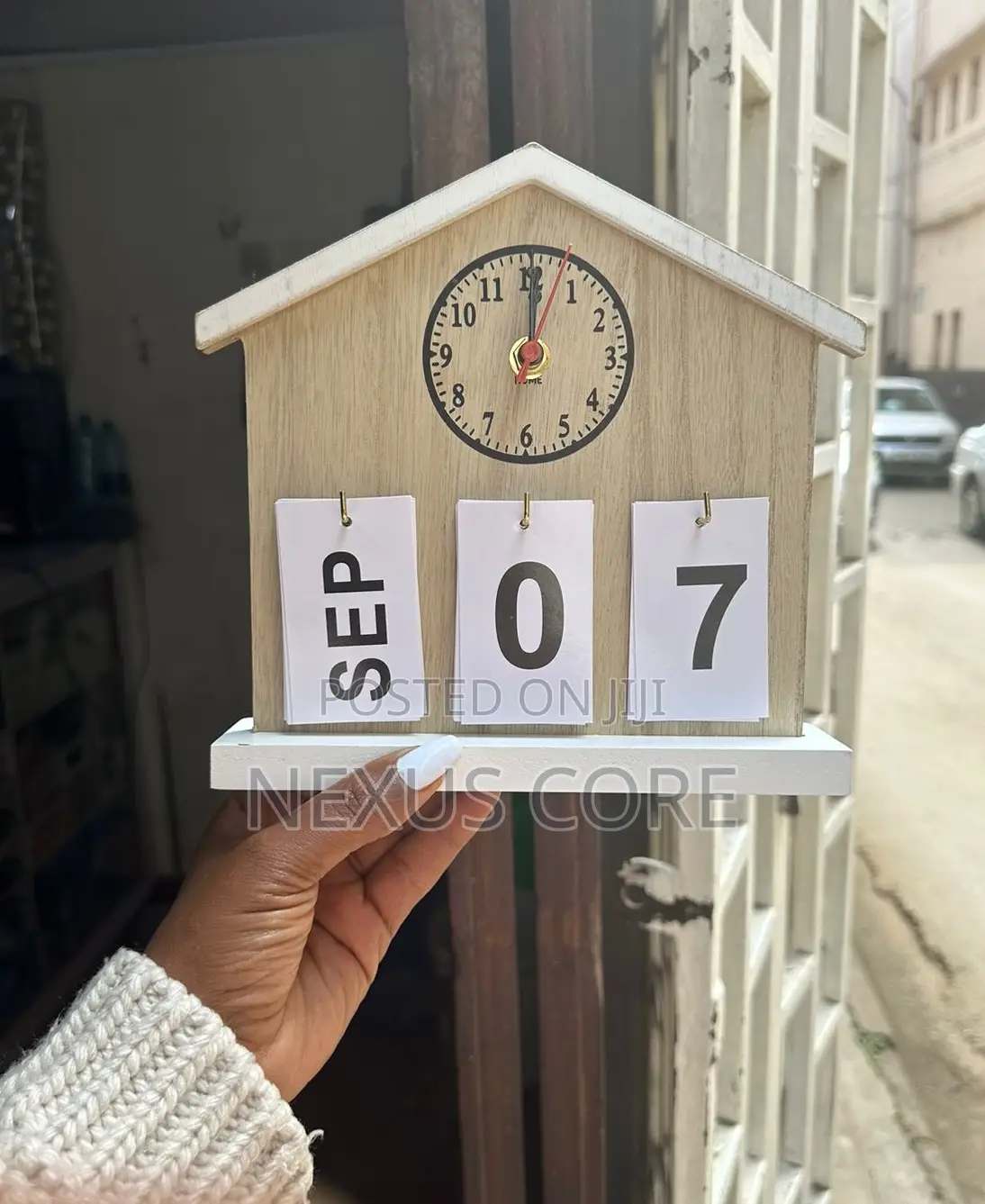 Office Desk Calendar With Clock