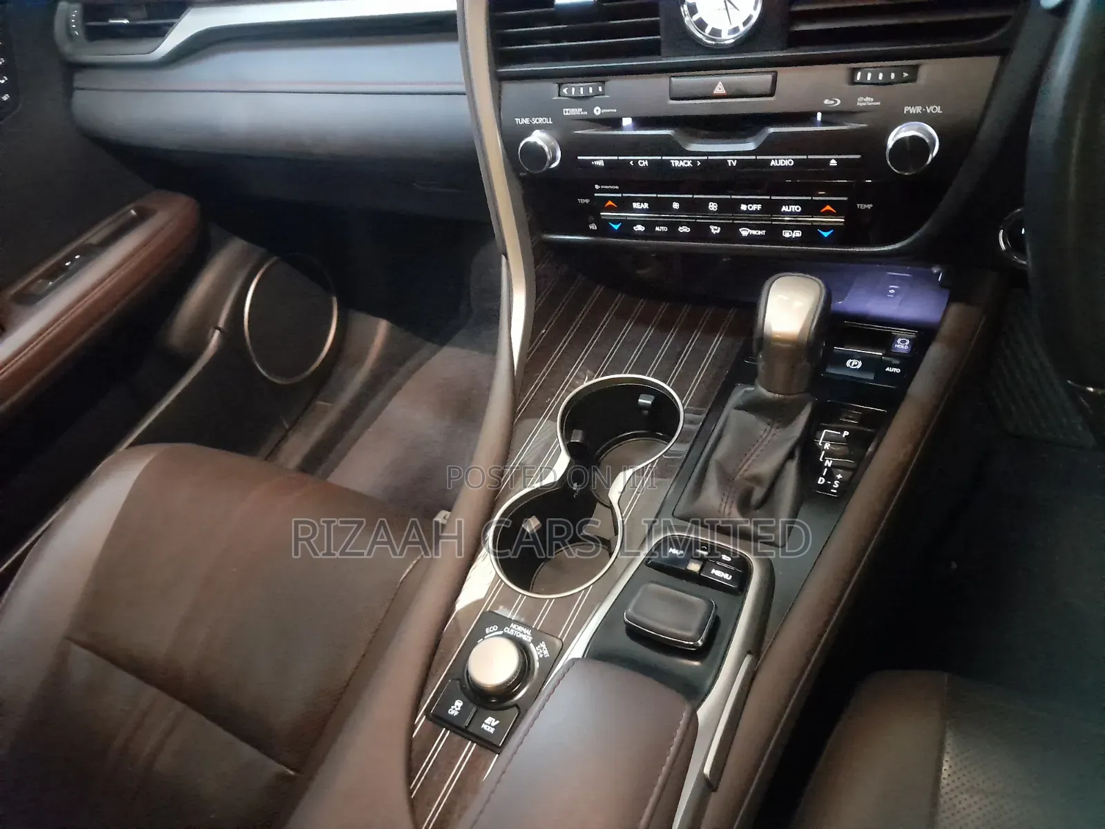 Lexus RX 450hL Luxury AWD 2018
