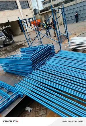 Strong Stable 2m Scaffolding Ladder for Safe Access