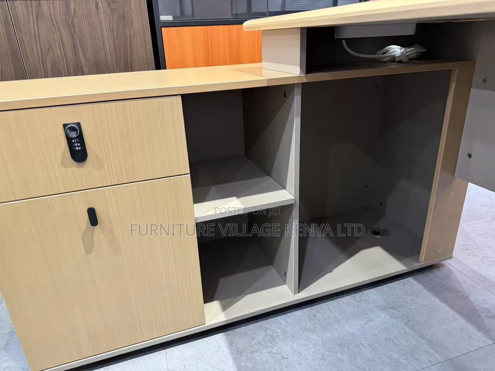 1.6m Executive Imported Ceo's L-Shape Table