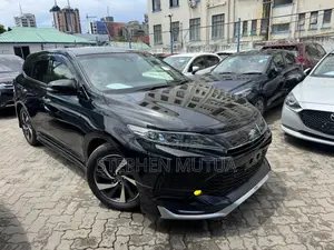Toyota Harrier 2.0 2019 Black