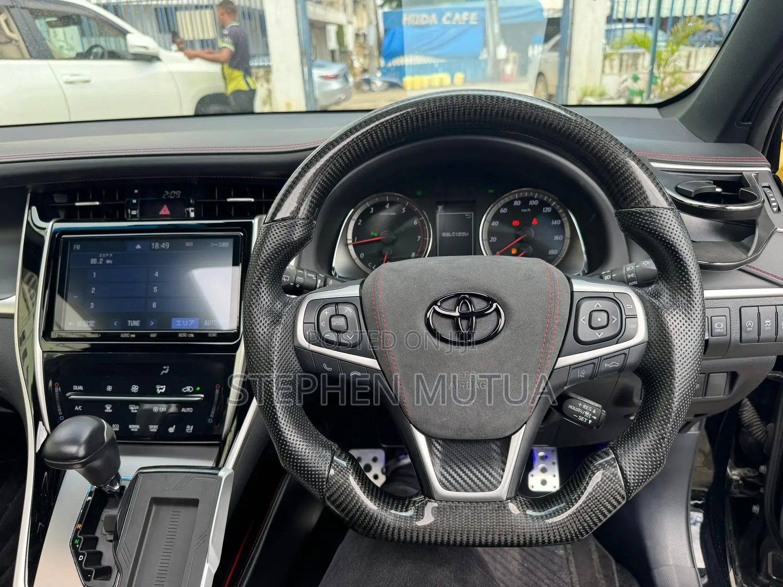 Toyota Harrier 2.0 2019 Black