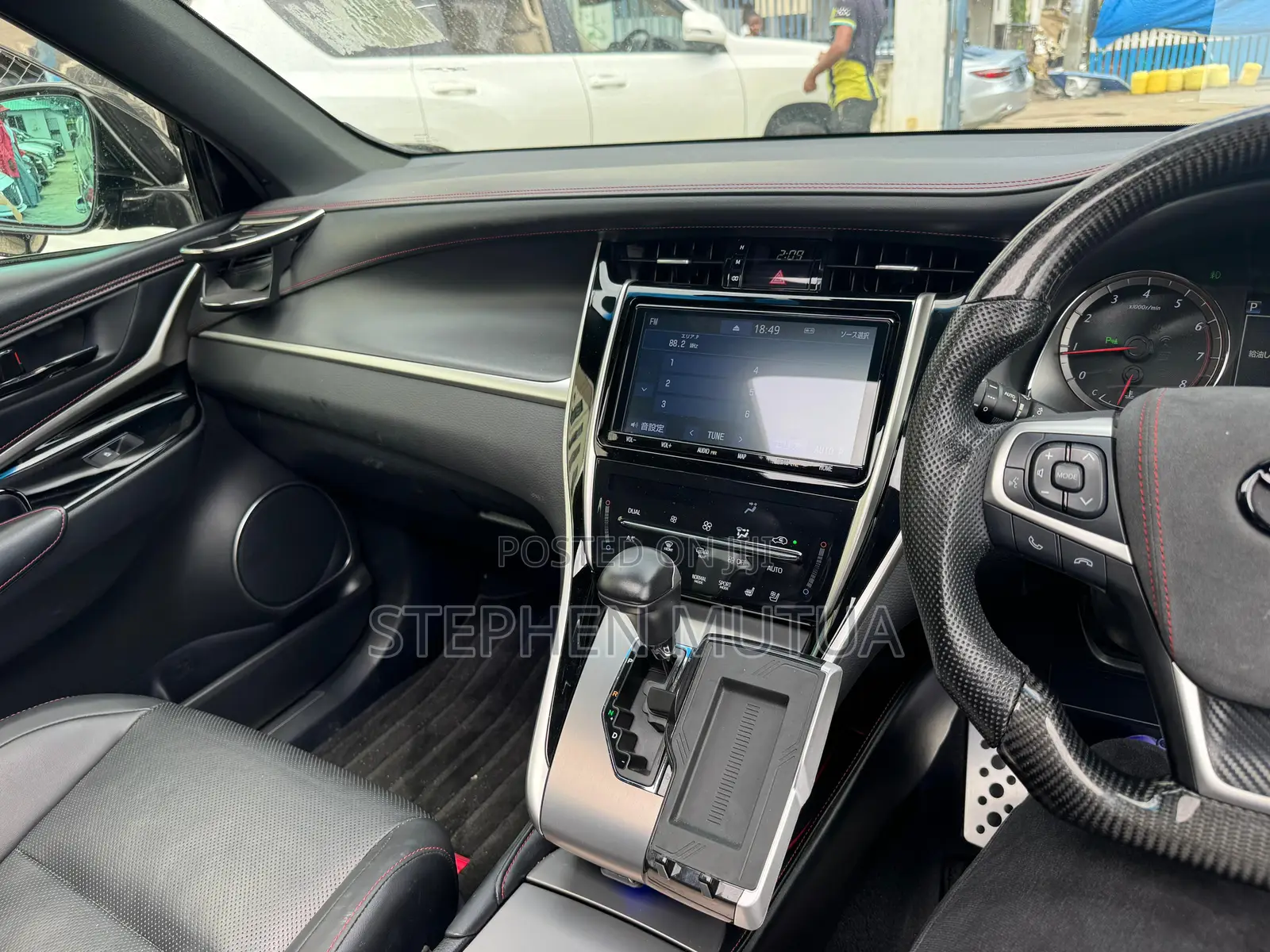Toyota Harrier 2.0 2019 Black