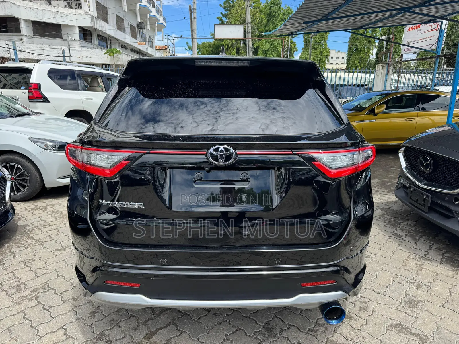 Toyota Harrier 2.0 2019 Black