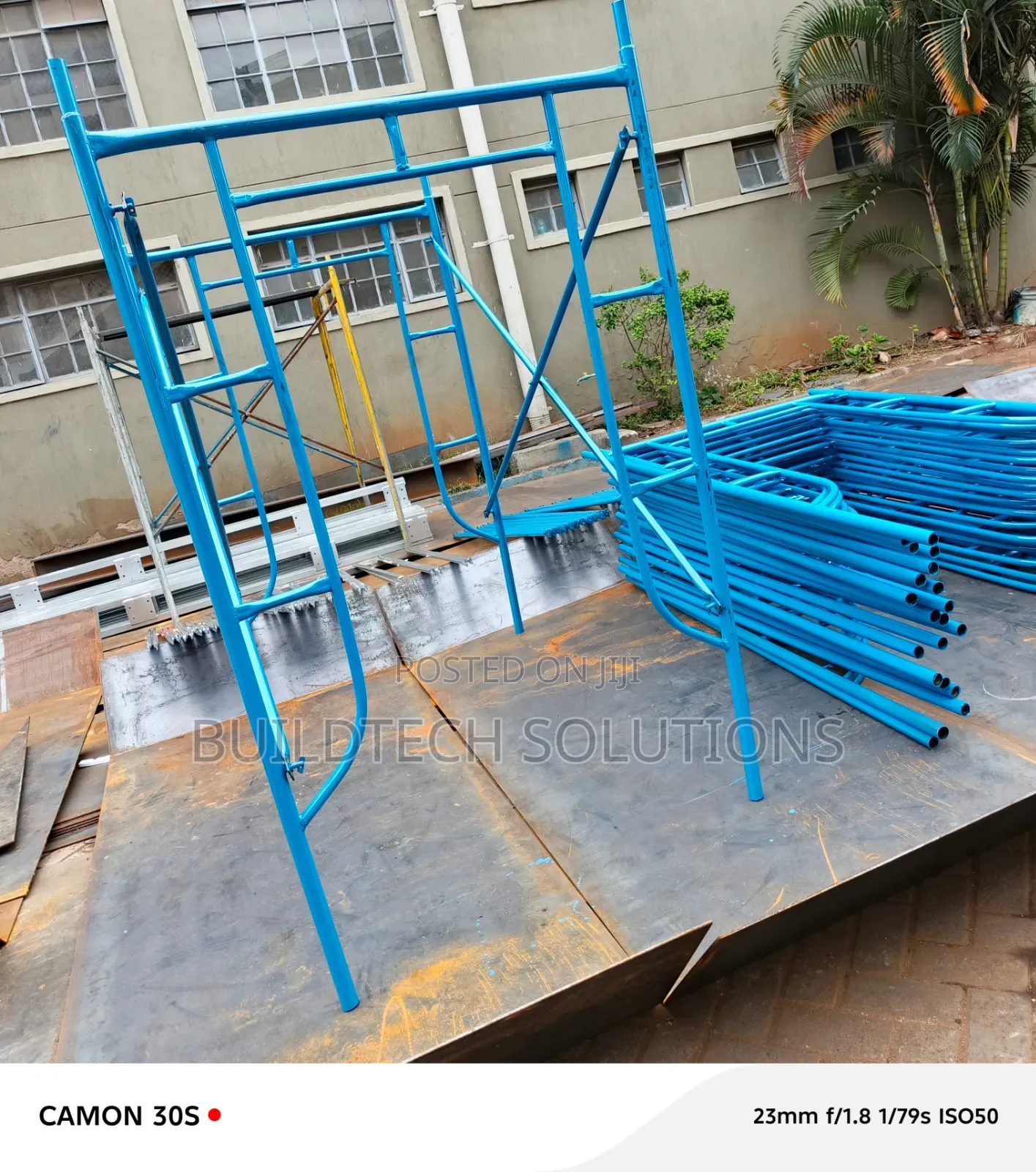 Durable Scaffolding Ladder – Secure, Reliable, Ready to Use