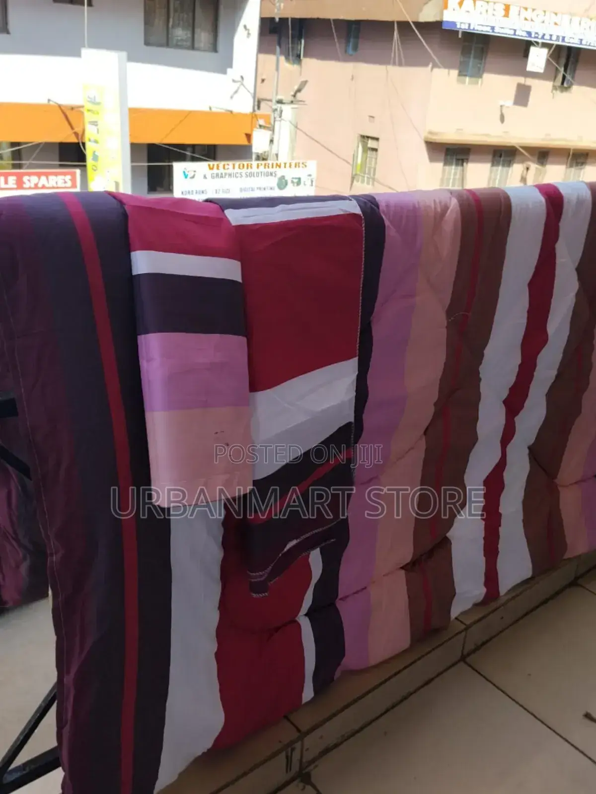 Unbinded Duvet Set 5 by 6, 1 Bedsheet an a Pillow Case