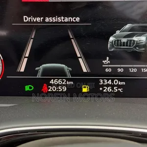 Audi Q8 2021 Blue