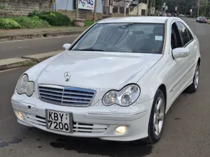 Mercedes-Benz C180 2007 White