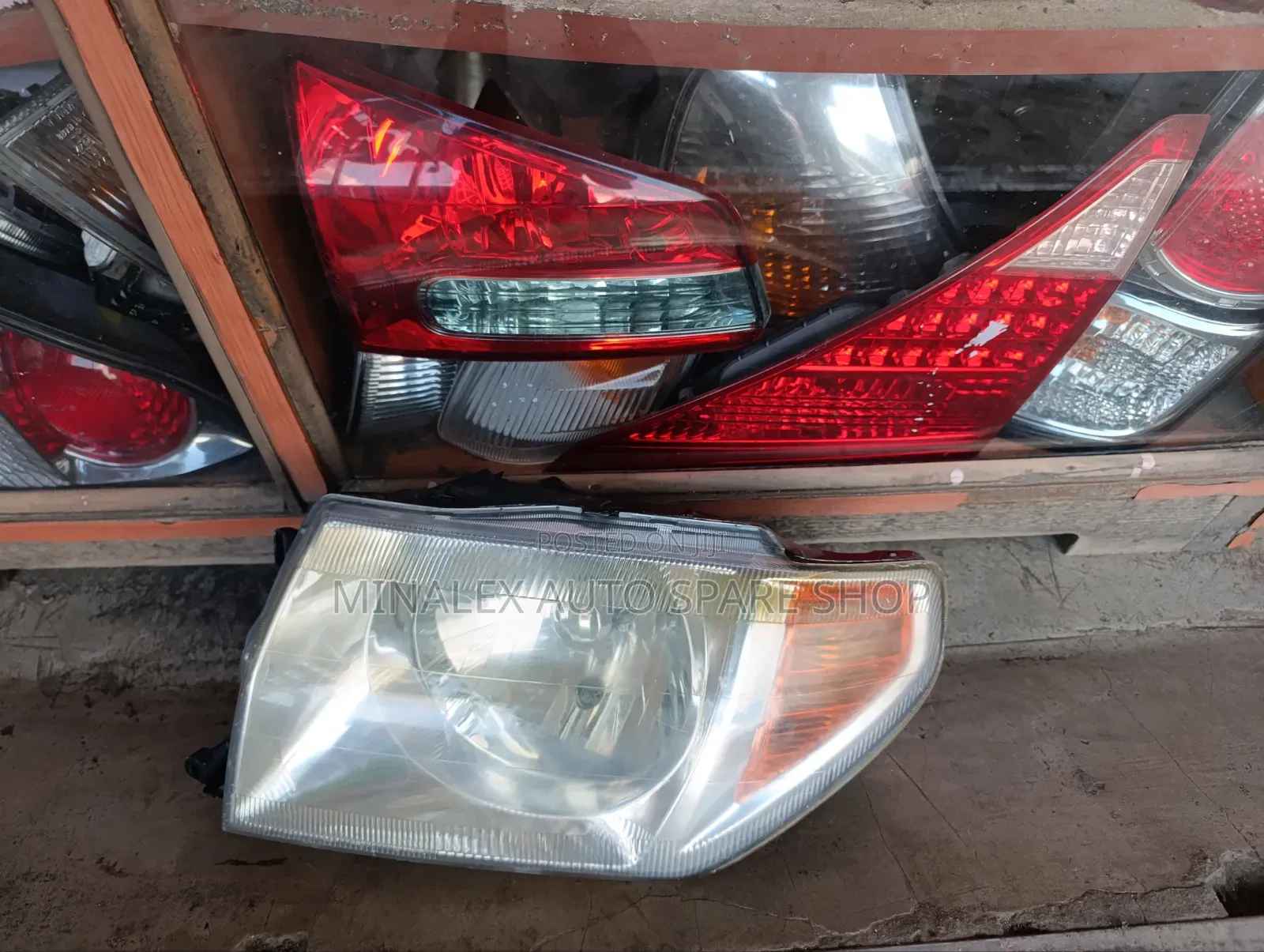 Pajero Io Headlight Left Side Complete With Bulb and Socket