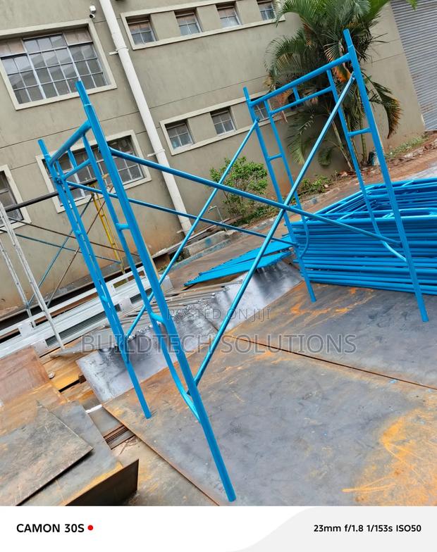 Easy Access Scaffolding Ladder – Strong Grip, Solid Build - main view