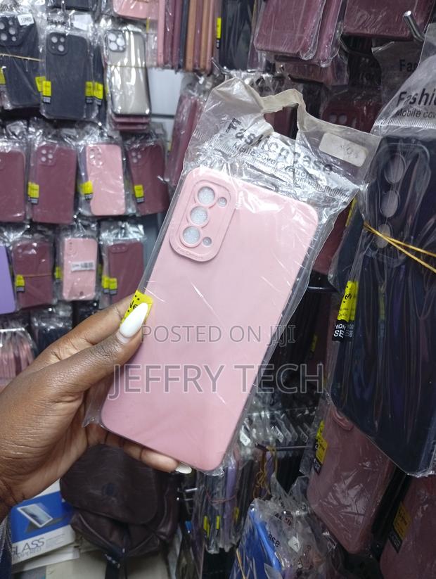 Pink Soft Silicone Protective Phone Case, Likely for a Samsung Galaxy - thumbnail 2