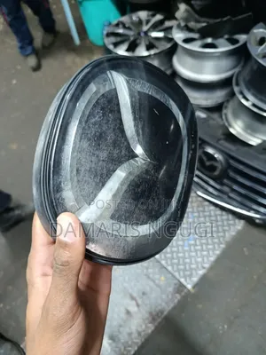 Mazda 3 Log Axela 2015
