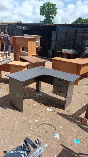 L-Shape Office Desk With Drawer