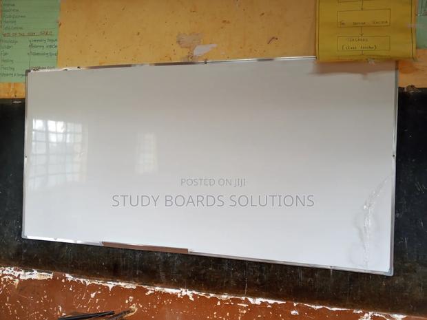 Professional Magnetic Whiteboard – Ideal for Offices Classrooms