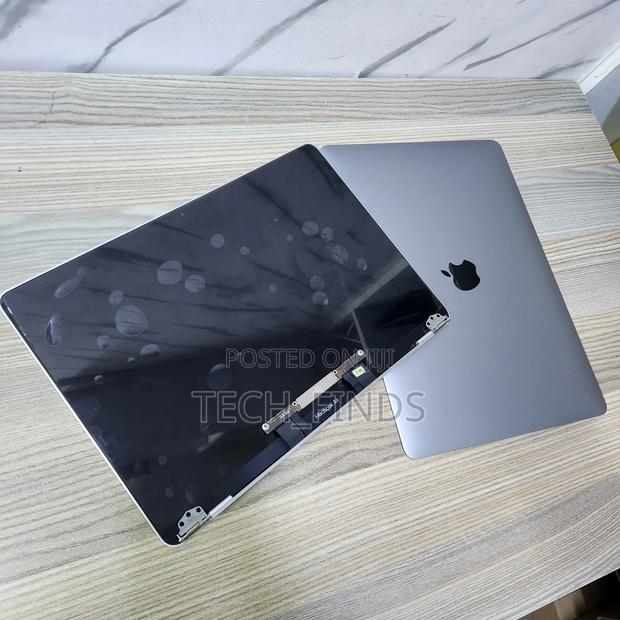 Macbook Pro 13 M1 Pro A2338 Replacement Laptop Screen Grey/Silver - thumbnail 3