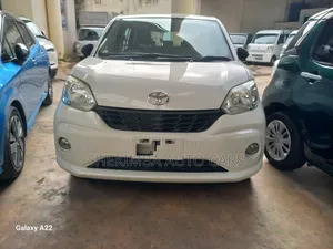 Toyota Passo 1.0 FWD 2019 White