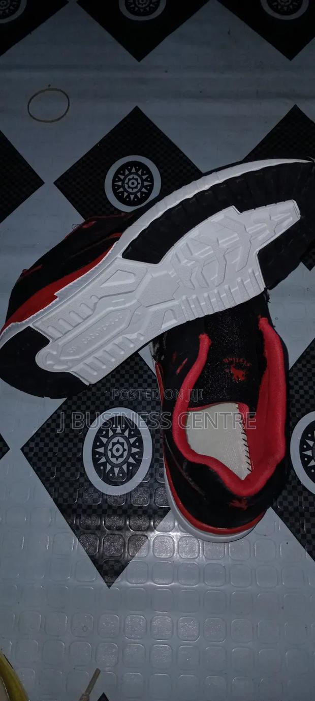 Nike Snikes for Sell - thumbnail 4