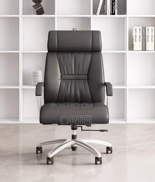 Office Chair : Chrome Base Executive High-Back Office Leather Chair - thumbnail 5