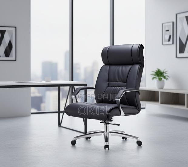 Office Chair : Chrome Base Executive High-Back Office Leather Chair - thumbnail 15