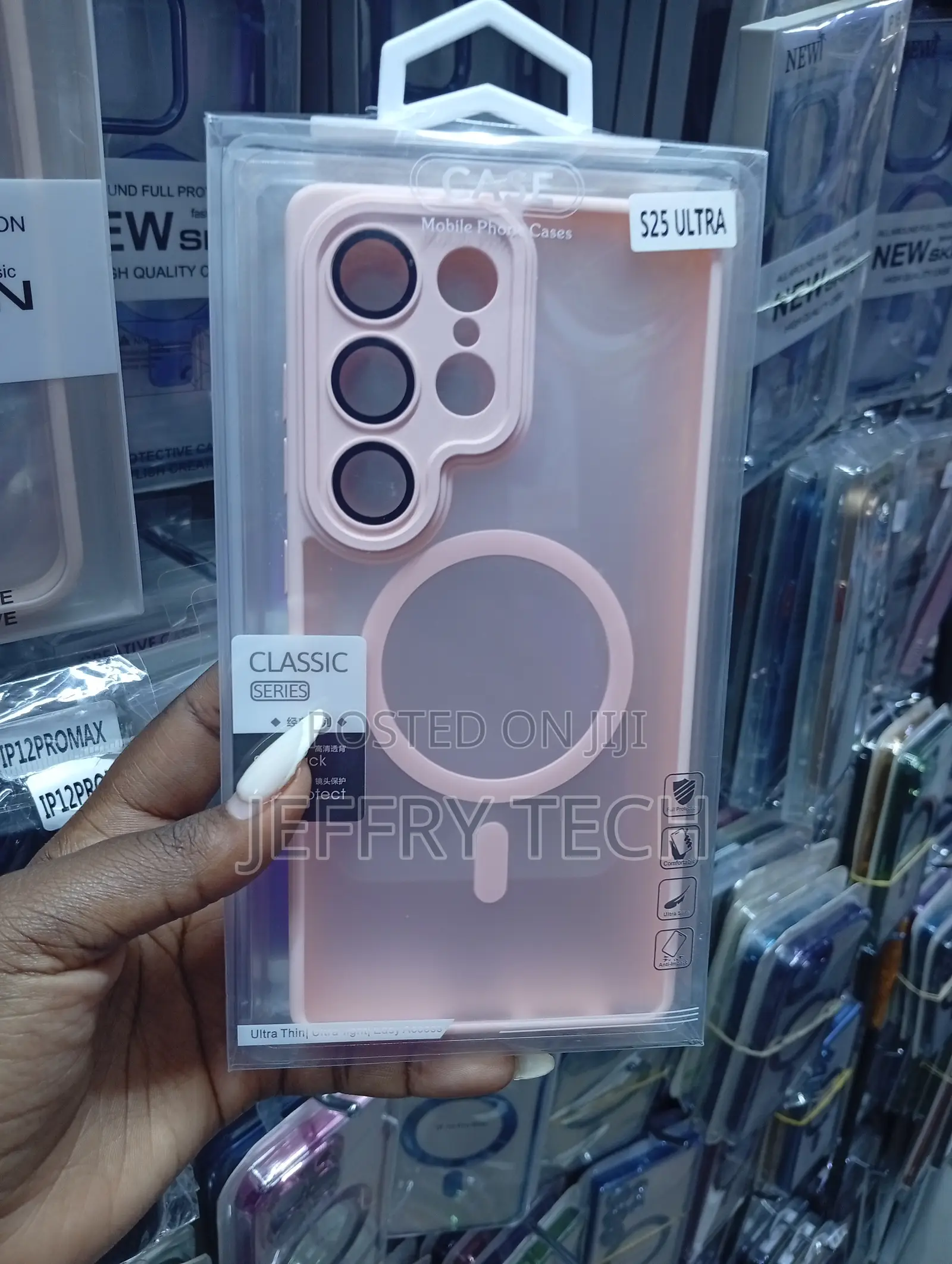 Classic Series Magnetic Phone Case for the Samsung Galaxy S25 Ultra.